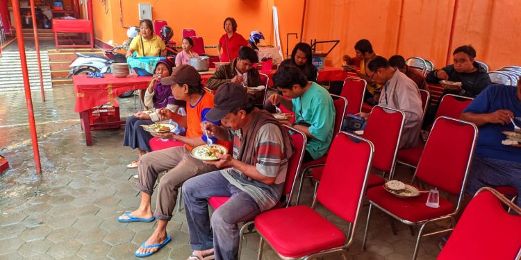 Kelenteng Hok Tik Bio Hidangkan 1.500 Porsi Makanan Gratis